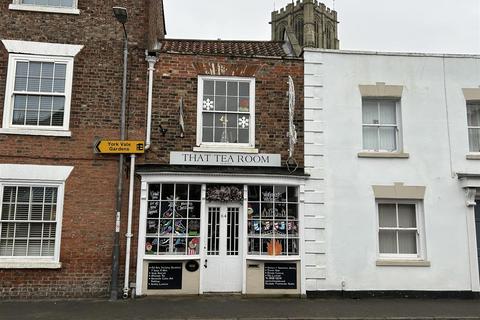 Retail property (high street) to rent, 64 Bridgegate Howden