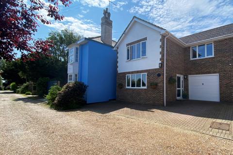 4 bedroom semi-detached house for sale, Lawn Road, Walmer, CT14