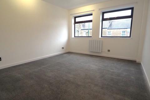 1 bedroom apartment to rent, Market Street, Chapel-En-Le-Frith, SK23