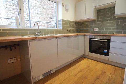 1 bedroom apartment to rent, Market Street, Chapel-En-Le-Frith, SK23