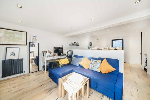 1 bedroom flat for sale, Leighton Road, London NW5