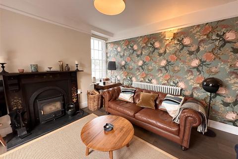 3 bedroom apartment for sale, Market Place, Hartington, Buxton