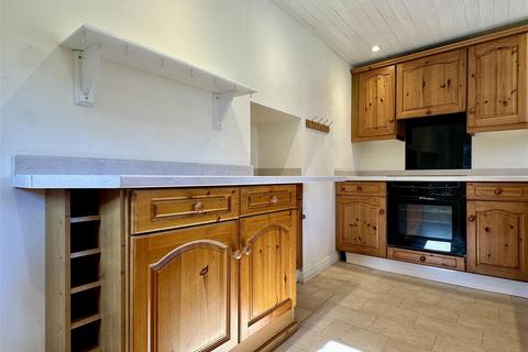 4 bedroom house to rent, Monyash Road, Bakewell
