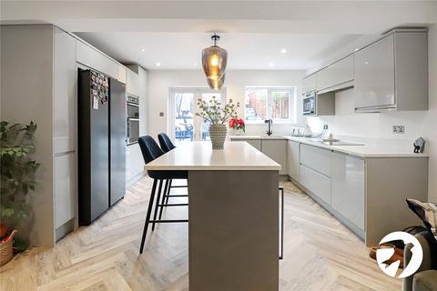 26 Swaylands Road, Belvedere, DA17 6LS