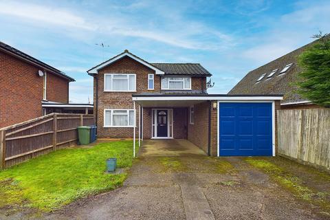 3 bedroom detached house for sale, Browns Road, Holmer Green