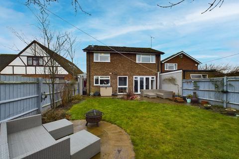 3 bedroom detached house for sale, Browns Road, Holmer Green