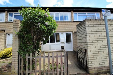 3 bedroom terraced house to rent, Barchester Close, Uxbridge,