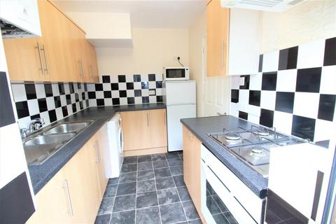 4 bedroom terraced house to rent, Belgrave Mews, Uxbridge