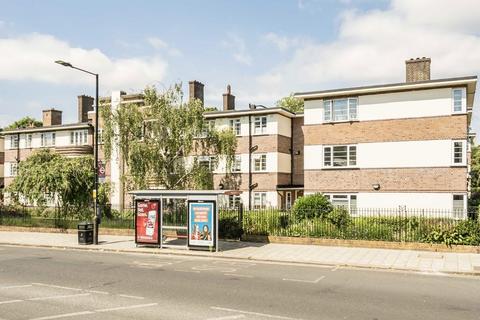 2 bedroom flat for sale, Leigham Court Road, London SW16