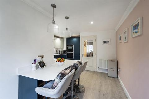 6 Dawes Close, Tonbridge, TN9 1QX