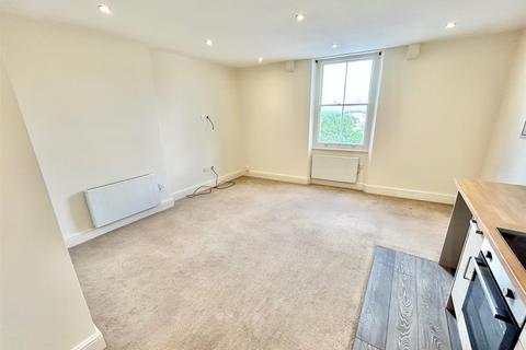 3 bedroom flat for sale, Flat 2, 13 Market Place