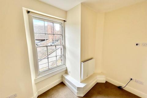 3 bedroom flat for sale, Flat 2, 13 Market Place