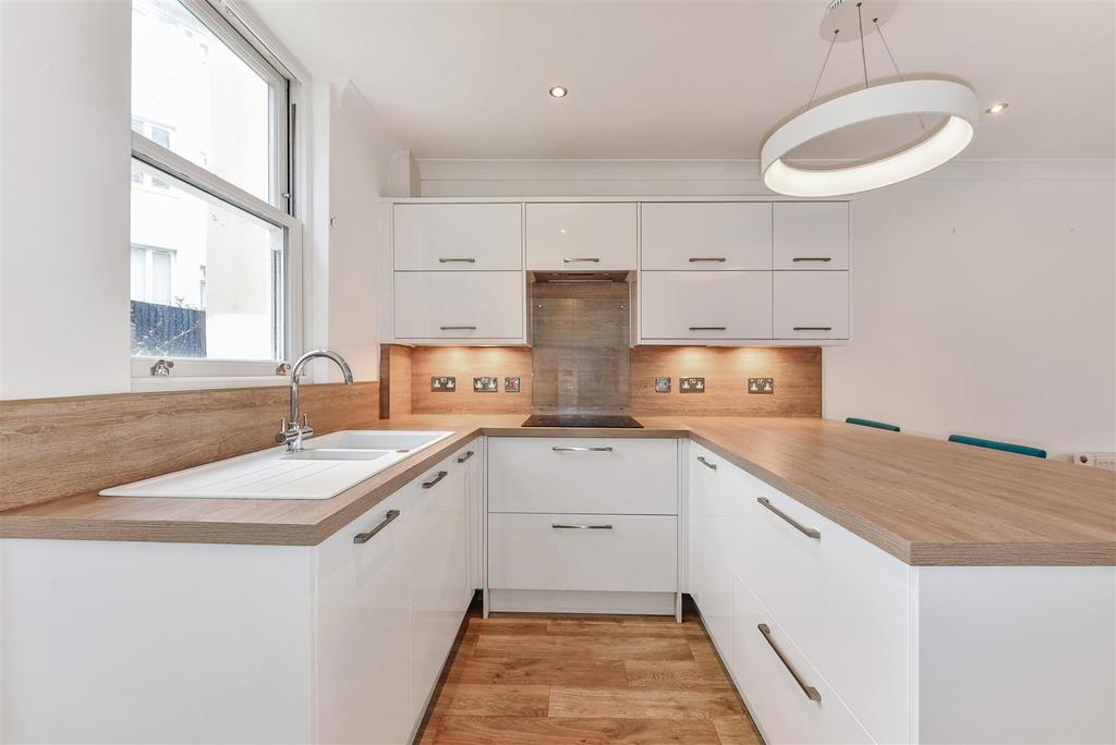 Kitchen.jpg