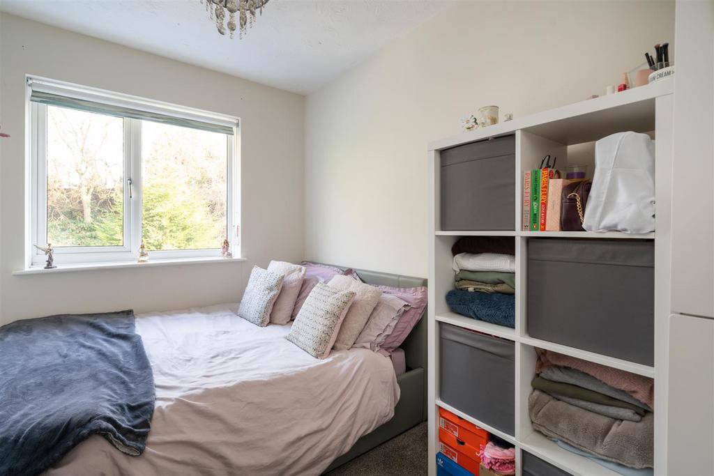 31 Ashbrook Crescent 17.jpg