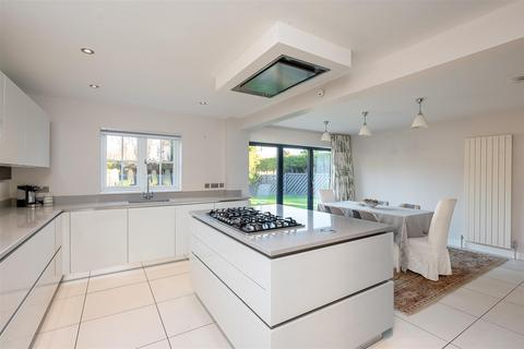 5 bedroom detached house for sale, Mill Lane, Acaster Malbis, York, YO23 2UL