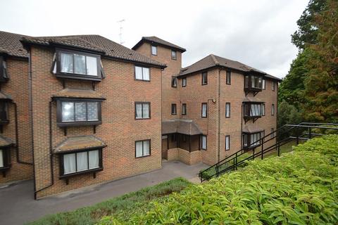 2 bedroom apartment for sale, Twycross Road, Godalming GU7