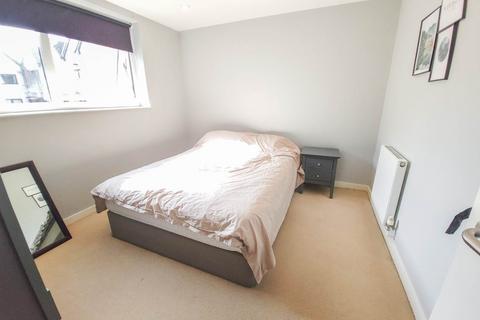 1 bedroom flat for sale, Attenborough Court, Owen Square