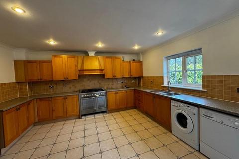 4 bedroom semi-detached house to rent, Frenchay Road,  Oxford,  OX2