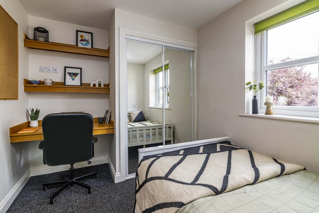 Flat8 Lord Tennyson-15.jpg