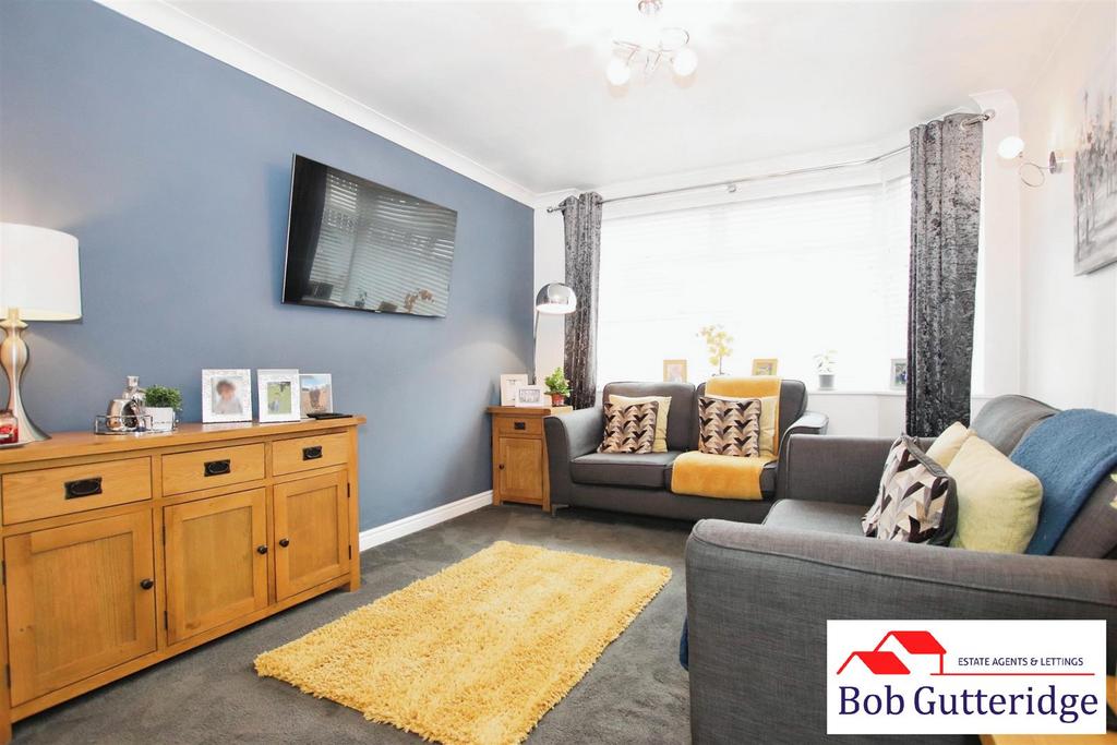 Bay fronted lounge