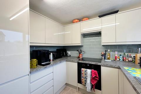 43 Colwell Drive, Witney, OX28 5NJ