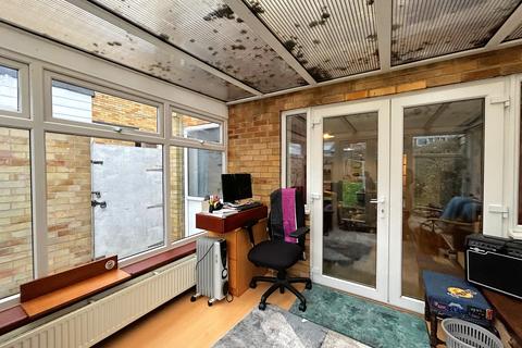 43 Colwell Drive, Witney, OX28 5NJ