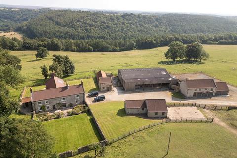 5 bedroom equestrian property to rent, Skiplam Grange and Skiplam Granary, Skiplam, Nawton, York, YO62