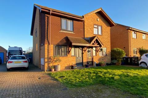 2 bedroom semi-detached house for sale, Becket Close, Deal, CT14