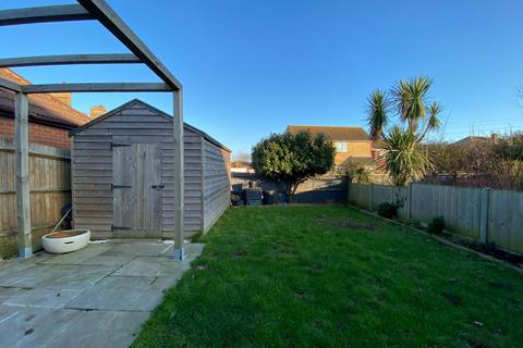 16 Becket Close, Deal, CT14 6UD