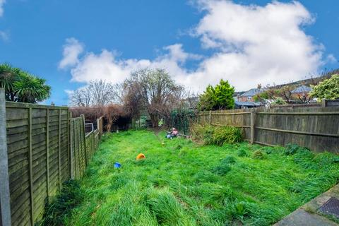 3 bedroom semi-detached house for sale, Folkestone CT19