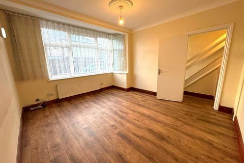 4 bedroom terraced house to rent, Overton Road, London E10