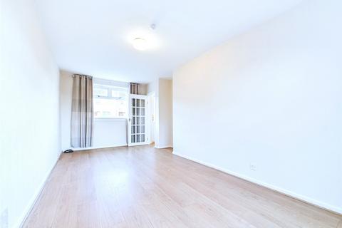 70 Broomhall Crescent, Edinburgh, EH12 7PQ