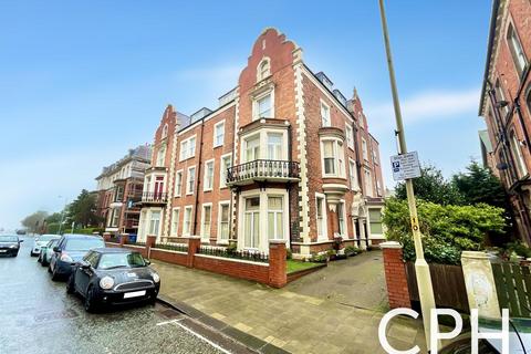 2 bedroom flat for sale, Prince Of Wales Terrace, Scarborough