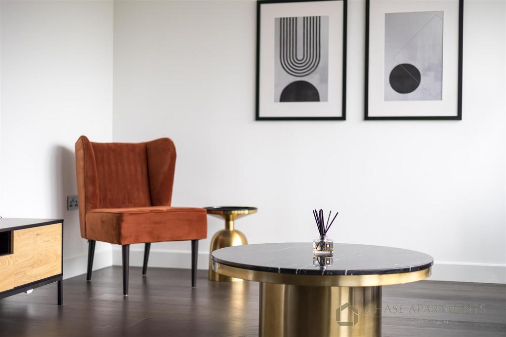 Lincoln Apartments, Fountain Park Way White City,