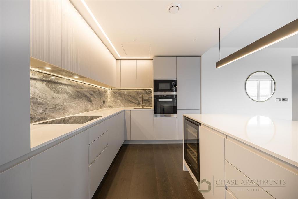 Lincoln Apartments, Fountain Park Way White City,