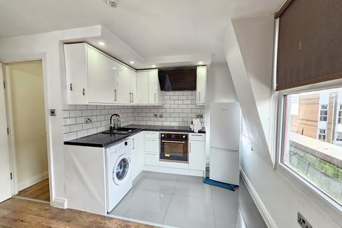 undefined, London Road, Redhill RH1