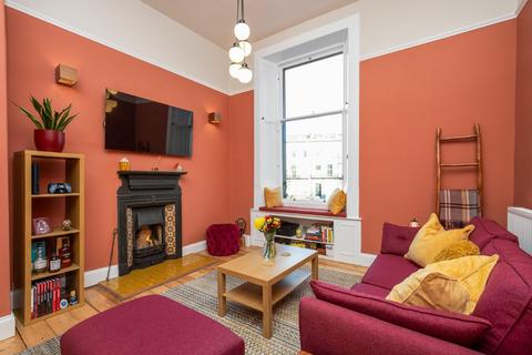 27/2 Bellevue Crescent, Edinburgh, EH3 6NF