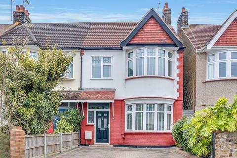 3 bedroom end of terrace house for sale, Ilfracombe Road, Southend-on-Sea SS2