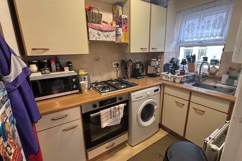 1 bedroom flat for sale, Alice Road, Aldershot GU11