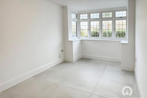 28 Coutts Avenue, Shorne, Gravesend, DA12 3HJ