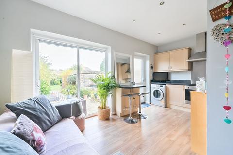 35 Beech Road, Harrogate, HG2 8DZ