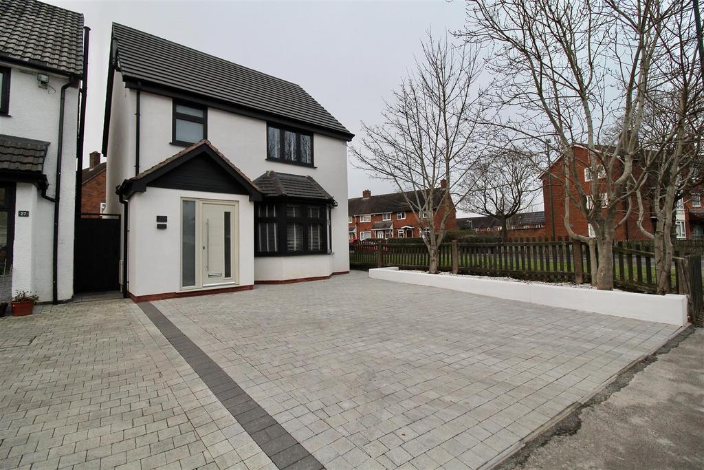 Front Garden/Driveway