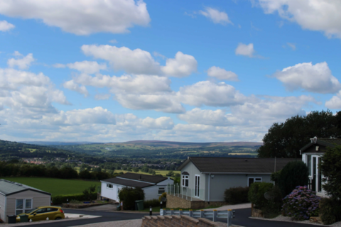 2 bedroom static caravan for sale, Menston Ilkley