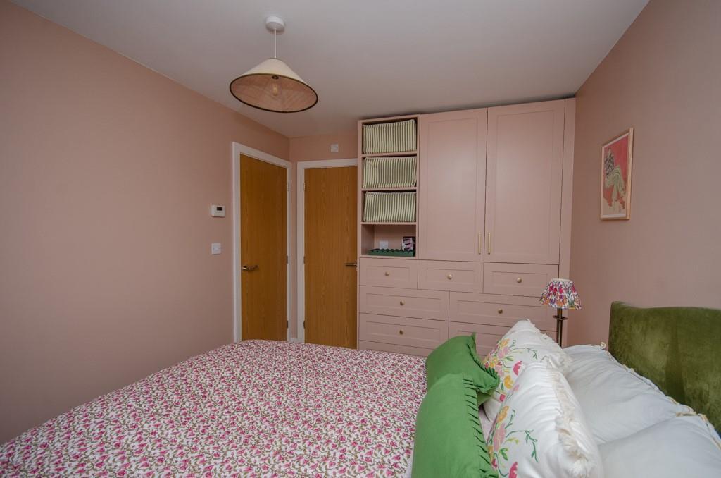 Bedroom one pic 2.jpg