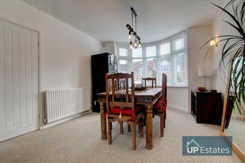 47 Ashington Grove, Coventry, CV3 4DF