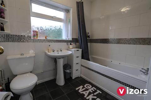 6 Forest View, Redditch, B97 5LA