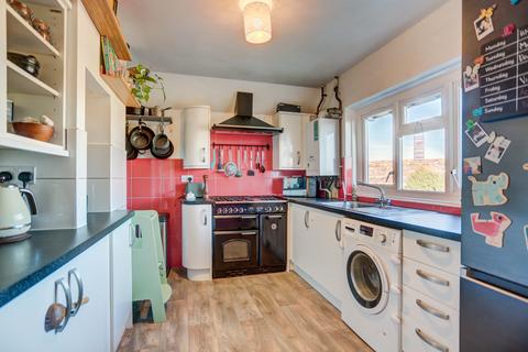 2 bedroom flat for sale, Drove Crescent, Portslade, Portslade, BN41