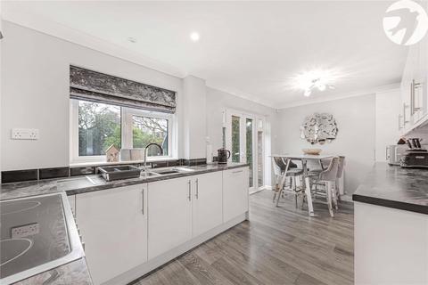 8 Allendale Close, Dartford, DA2 6JP