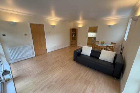 2 bedroom ground floor flat for sale, Onega Gate, London, SE16