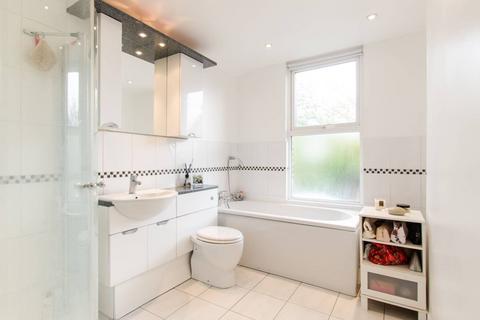 4 bedroom terraced house to rent, Gladstone Road, Wimbledon, London, SW19